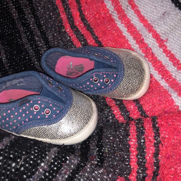 Infant shoe - Picture 2 of 2